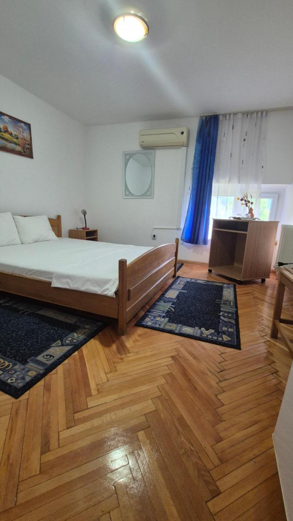 Vila Crinilor Calimanesti Exterior foto